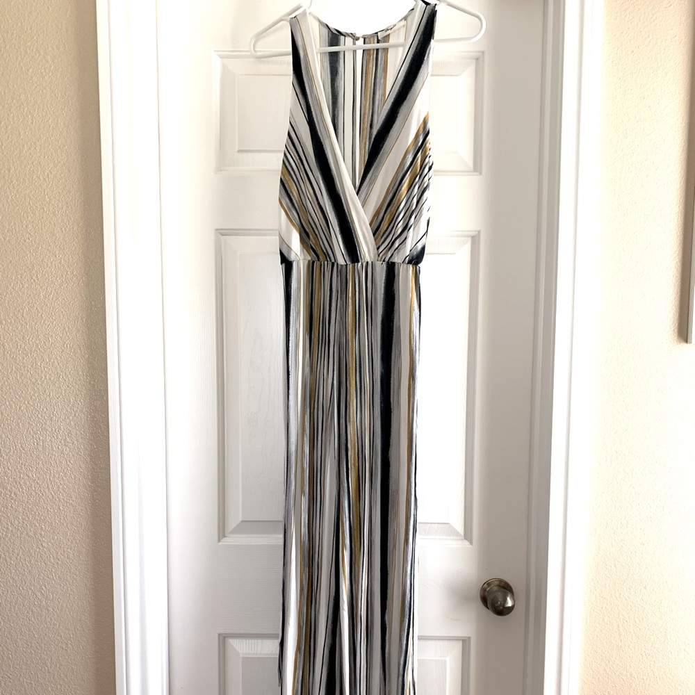 Striped pantsuit with tied waist, M